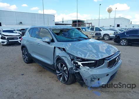 2024 Volvo Xc40 B5 Plus Bright Theme из США, поврежденный, VIN YV4L12UE9R2226001
